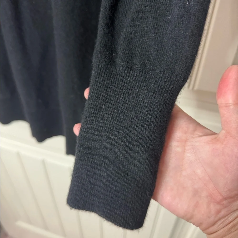 ATHLETA 🖤 Women’s Black Cashmere Wool Pullover SO SOFT Sweater (Small) - Picture 7 of 10